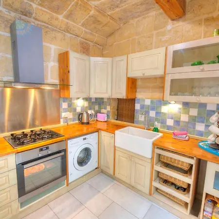 Casa Bartolo A Hidden Gem - Spacious Village Ebar1-1 Feriehus Lija